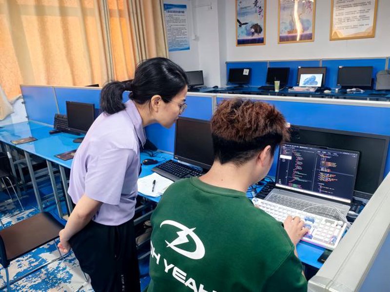 海口软件开发行业风云”，从技术到市场的新变革